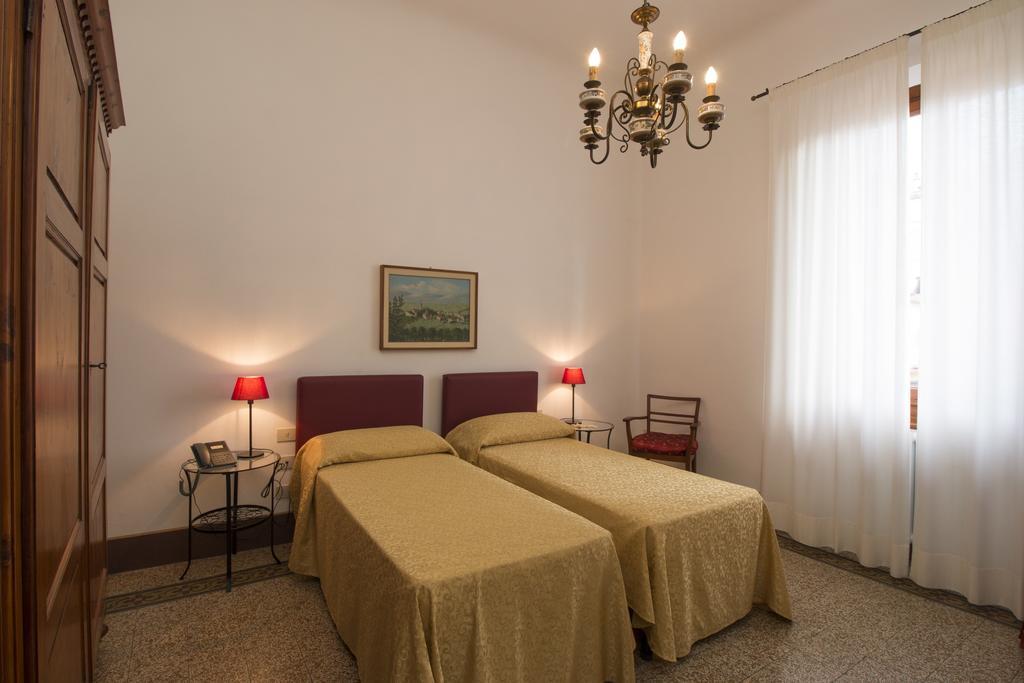 Dimora Pieri Lejlighed Firenze Værelse billede